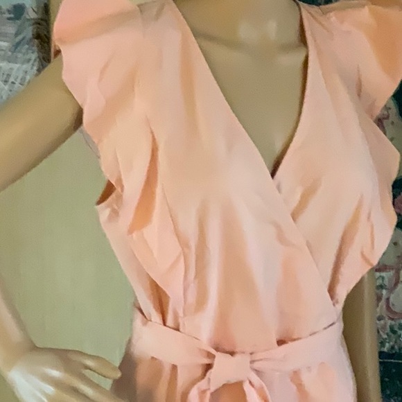 NWT SHOEDAZZLE PEACH RUFFLED WRAP DRESS WITH TIE BELT XL - Picture 2 of 6